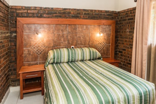 Badplaas, A Forever Resort: 2-Sleeper Chalet. 1 bedroom (1 double bed)