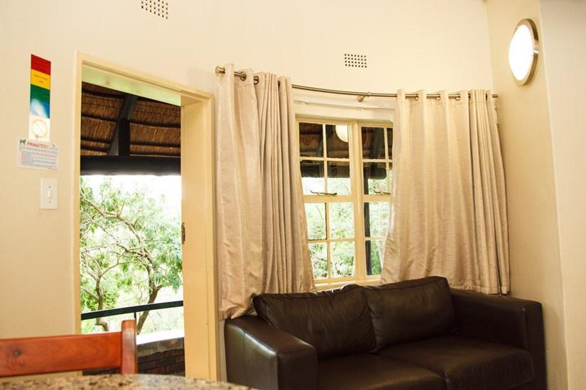 Badplaas, A Forever Resort: 4-Sleeper Rondavel. 2 bedrooms (4 single beds) 