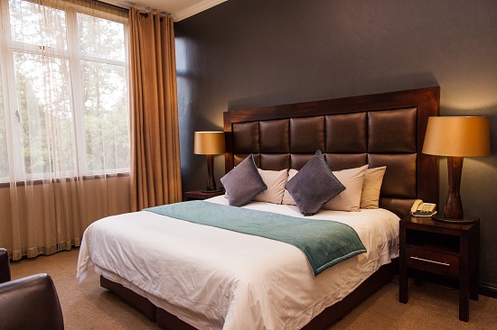 Badplaas, A Forever Resort: 2-Sleeper Hotel Room (1 queen bed)